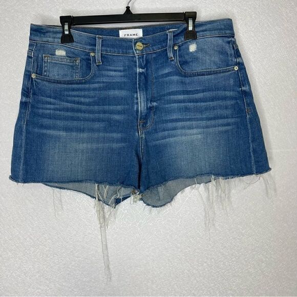 𝅺frame Le Brigette Raw Hem Denim Shorts in Armistead 32 - Picture 2 of 8